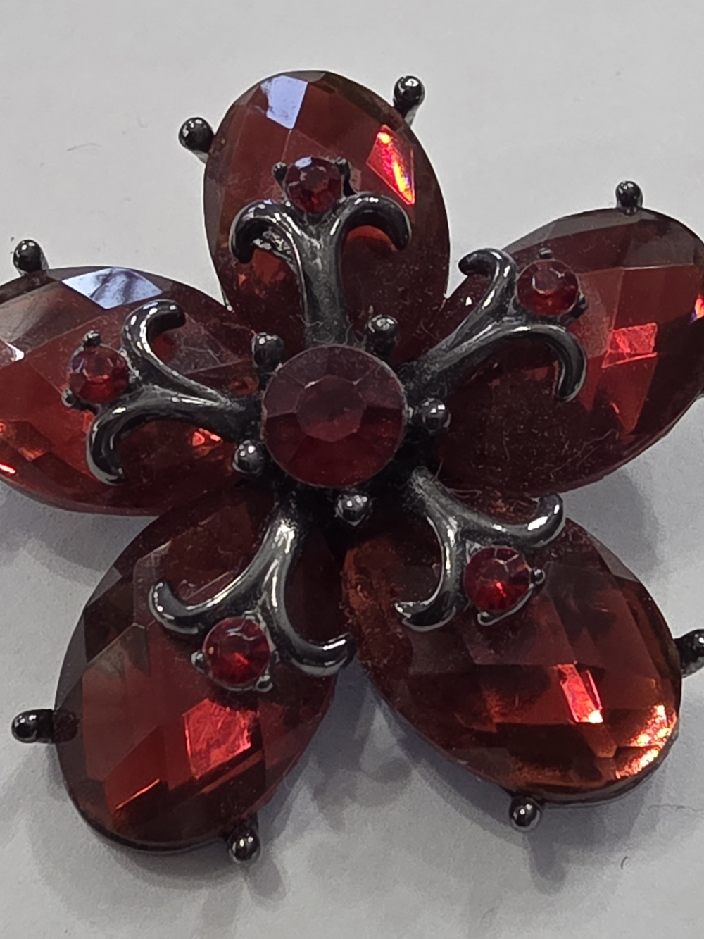 Red Floral Crystal Brooch - Women Jewelry